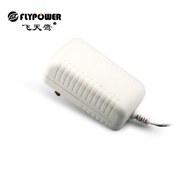 如何制造出外殼美觀的電源適配器