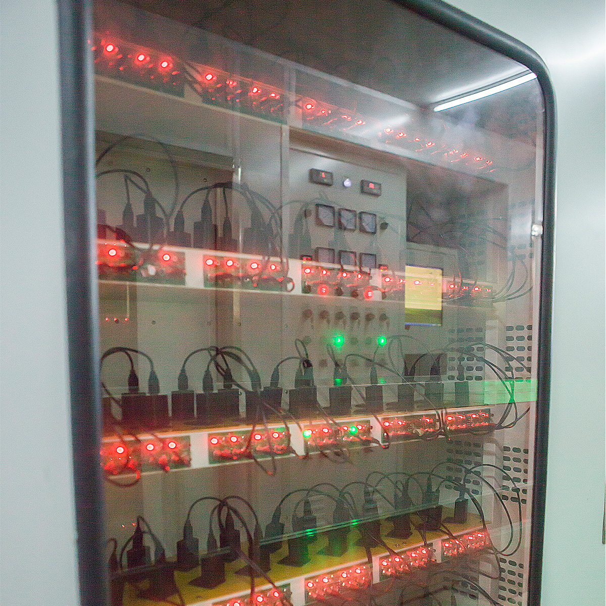 如何預防電源適配器老化，延長電源壽命